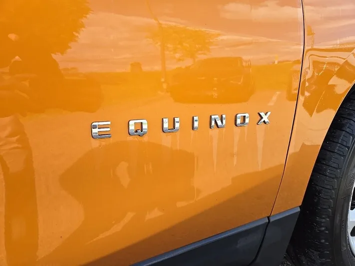 2018 Chevrolet Equinox - view 12
