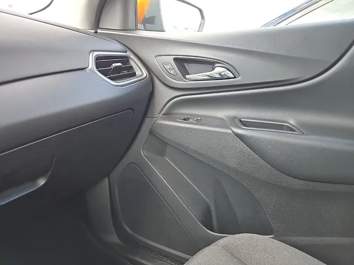 2018 Chevrolet Equinox - view 22