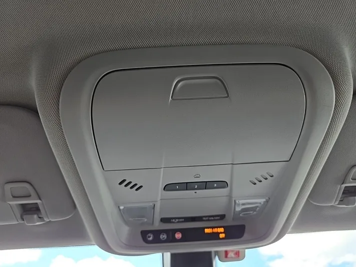 2018 Chevrolet Equinox - view 31