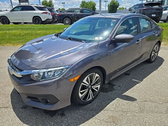 2016 Honda Civic - view 10