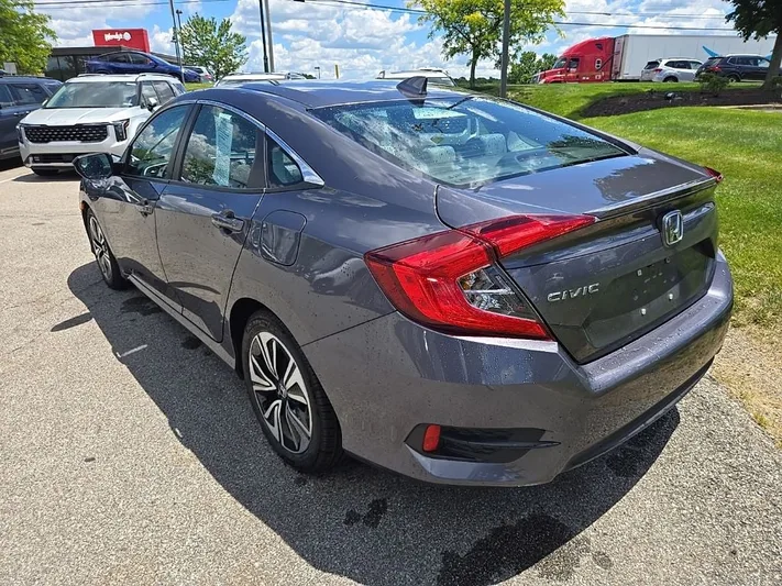 2016 Honda Civic - view 7
