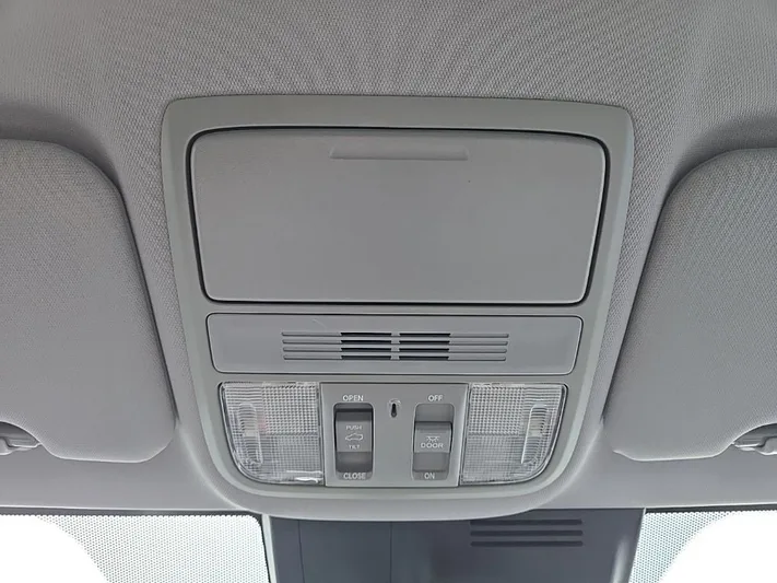 2017 Honda CR-V - view 11
