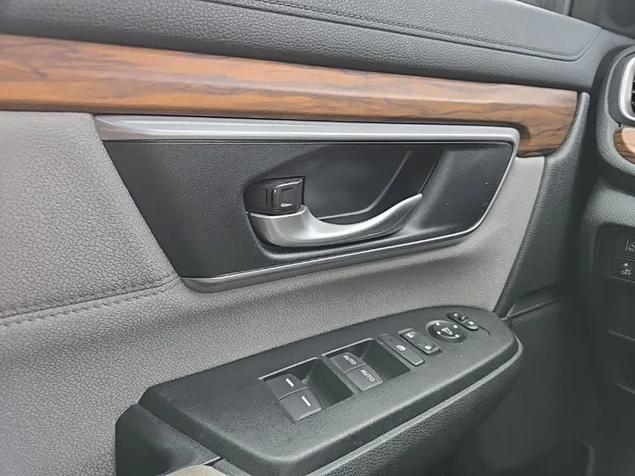 2017 Honda CR-V - view 14