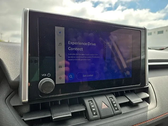 2024 Toyota RAV4 - view 15