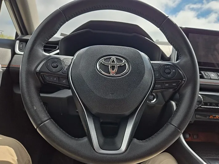 2024 Toyota RAV4 - view 22