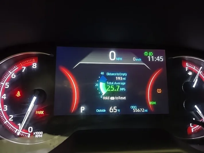 2024 Toyota RAV4 - view 32
