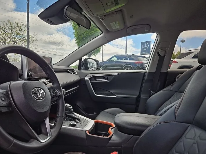 2024 Toyota RAV4 - view 34