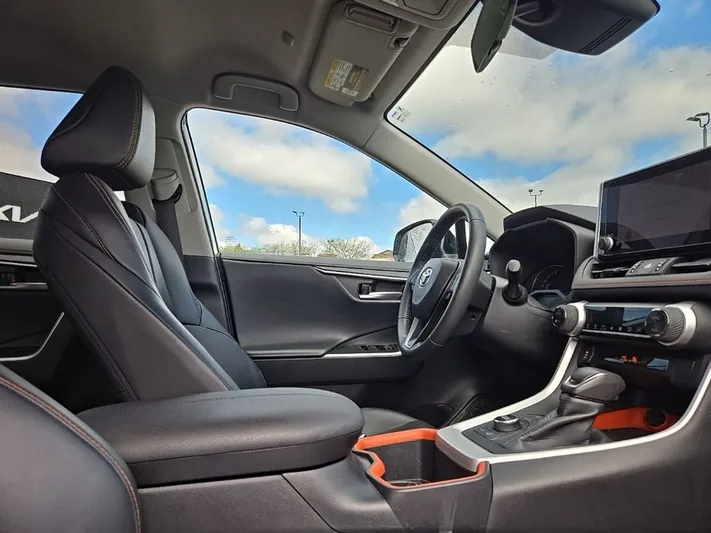 2024 Toyota RAV4 - view 35