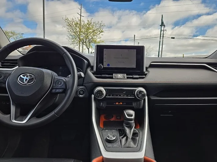 2024 Toyota RAV4 - view 38
