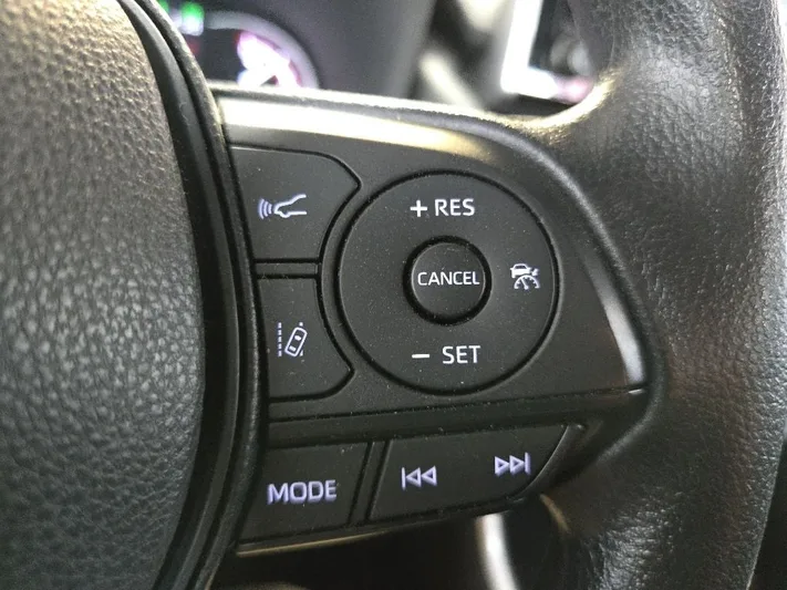 2024 Toyota RAV4 - view 13
