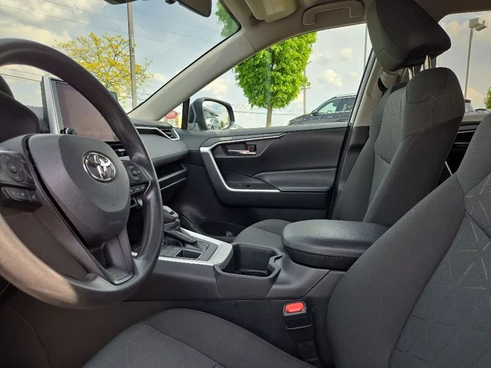 2024 Toyota RAV4 - view 30