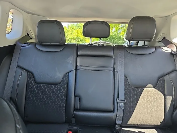 2020 Jeep Compass - view 28
