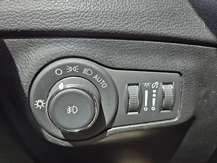 2019 Jeep Compass - view 11