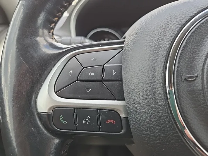 2019 Jeep Compass - view 13