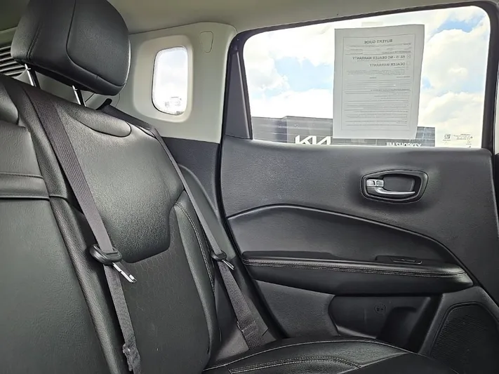 2019 Jeep Compass - view 31