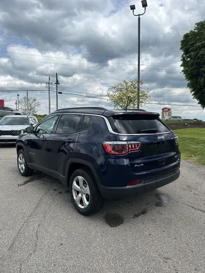 2018 Jeep Compass - view 12