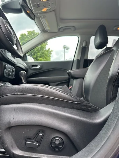 2018 Jeep Compass - view 19