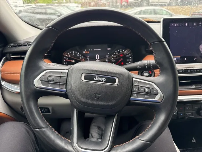 2022 Jeep Compass - view 19
