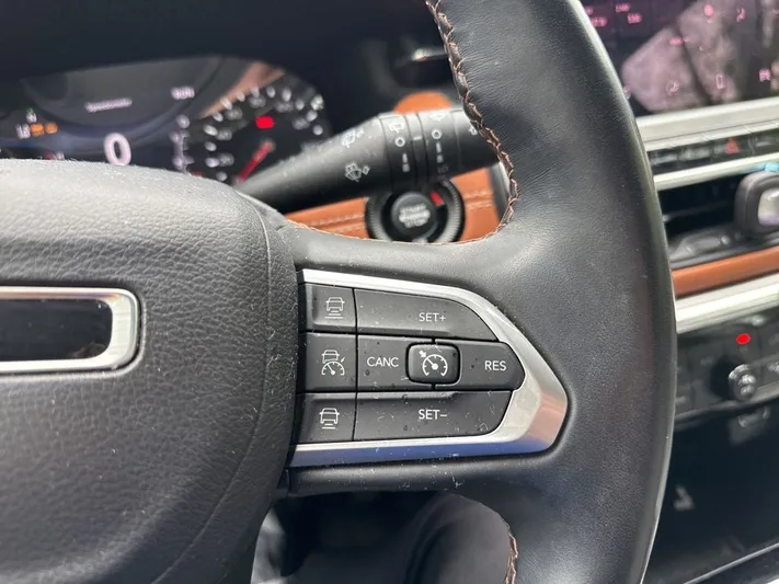 2022 Jeep Compass - view 26