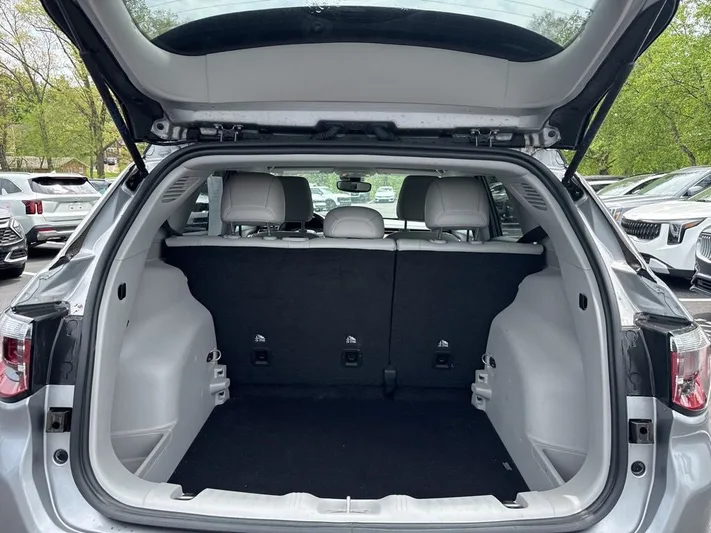 2022 Jeep Compass - view 39