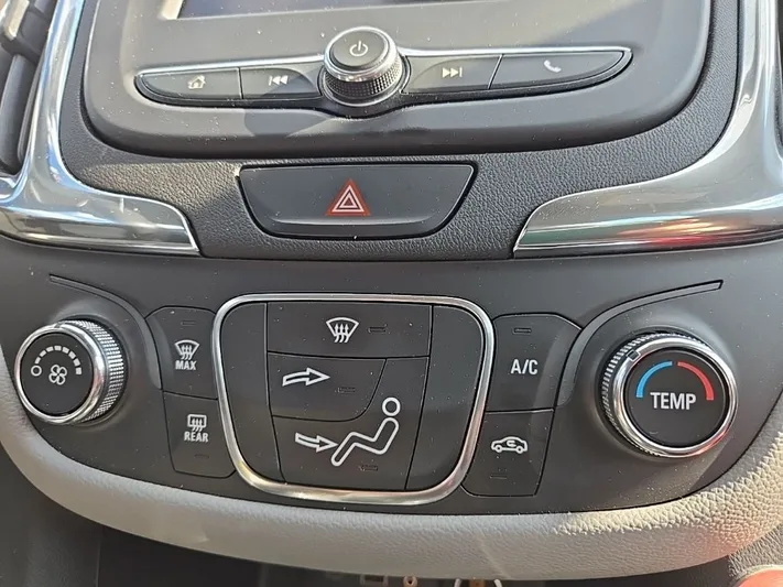 2020 Chevrolet Equinox - view 12