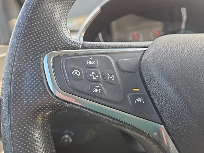 2020 Chevrolet Equinox - view 17