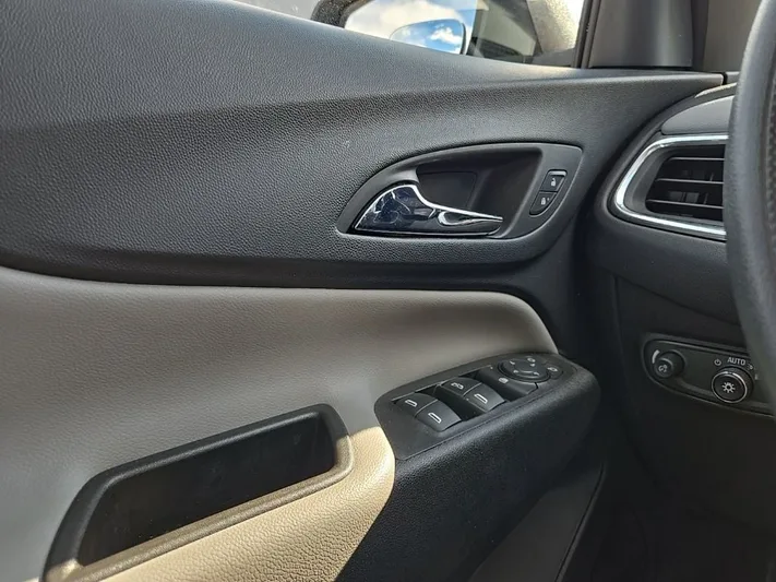 2020 Chevrolet Equinox - view 26