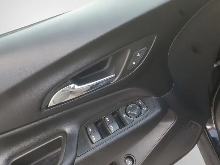2023 Chevrolet Equinox - view 14