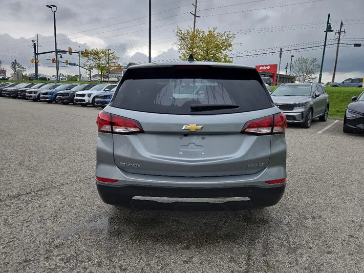 2024 Chevrolet Equinox - view 4