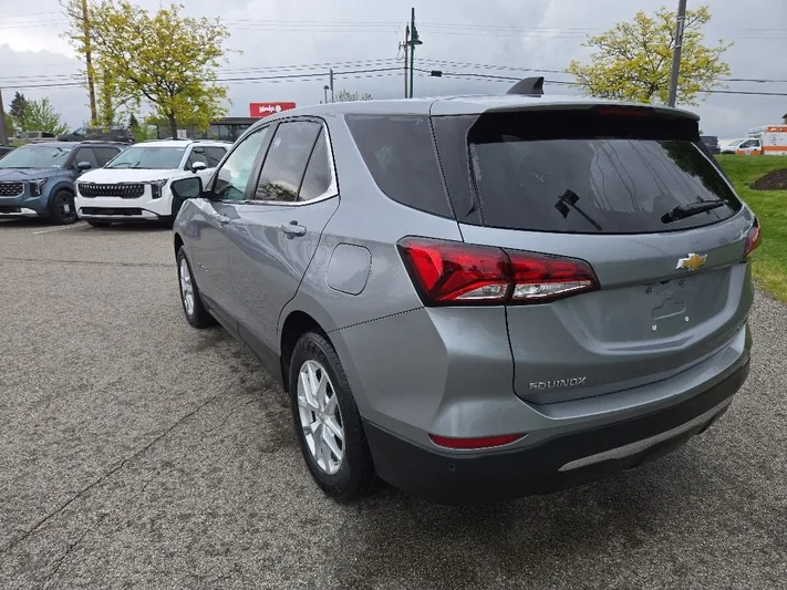 2024 Chevrolet Equinox - view 5