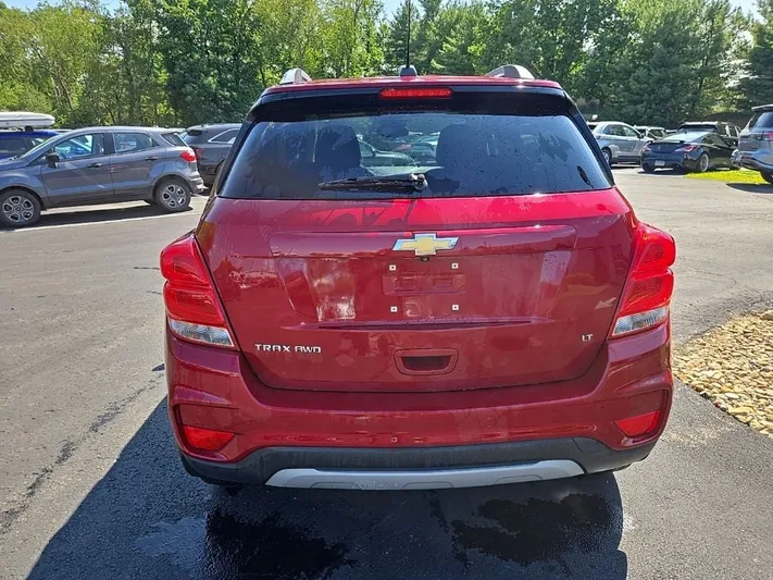 2018 Chevrolet Trax - view 5