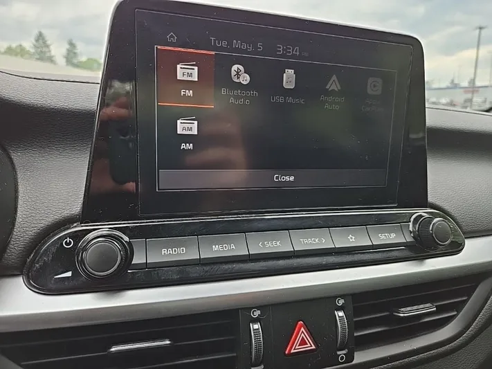 2024 Kia Forte - view 11