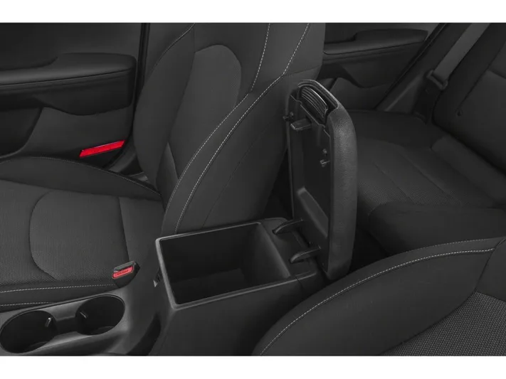 2024 Kia Forte - view 10
