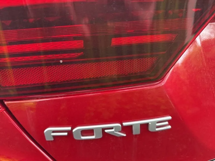 2024 Kia Forte - view 46