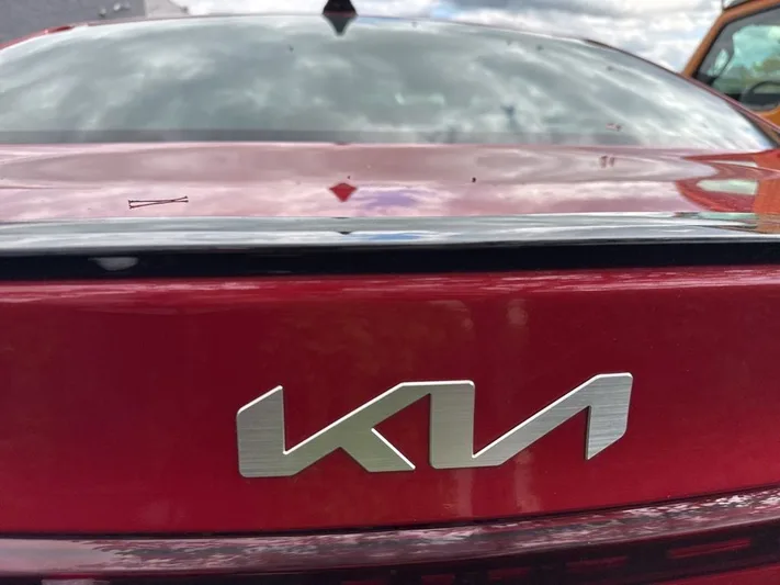 2024 Kia Forte - view 47