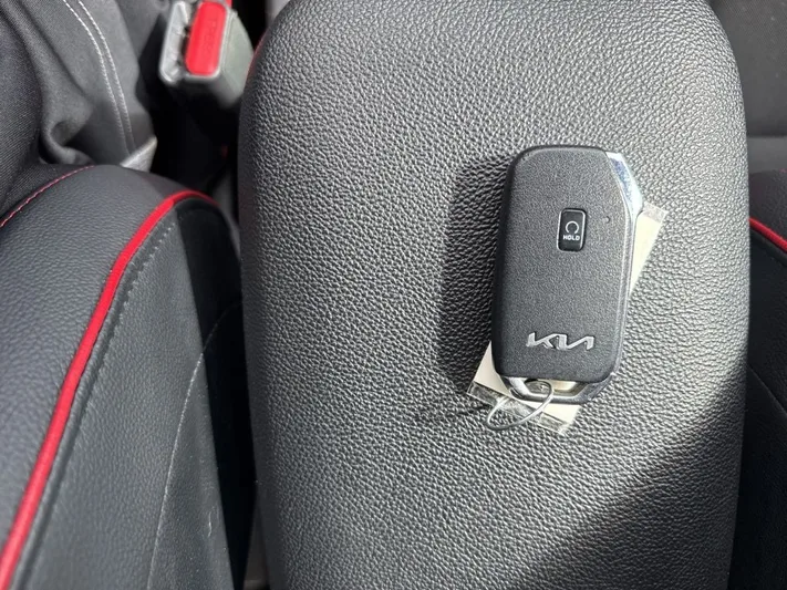 2024 Kia Forte - view 56