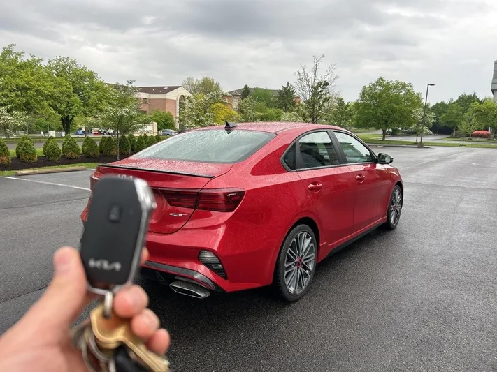 2024 Kia Forte - view 7