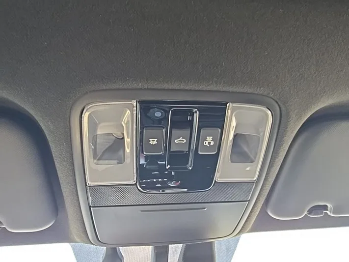 2023 Kia Forte - view 27