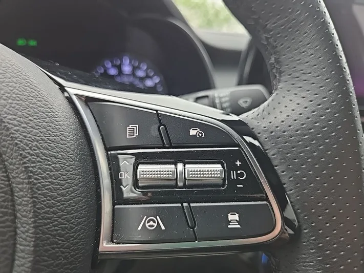 2024 Kia Forte - view 16