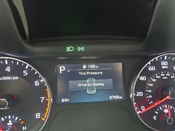 2024 Kia Forte - view 17