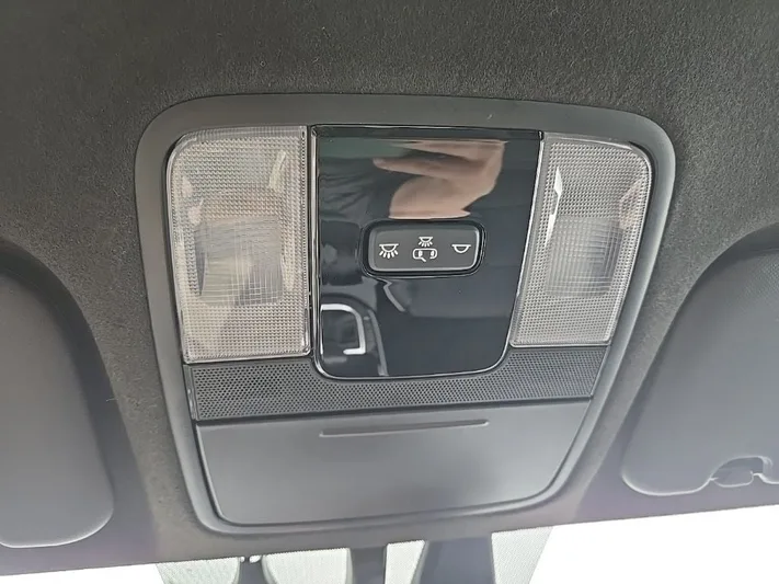 2024 Kia Forte - view 27