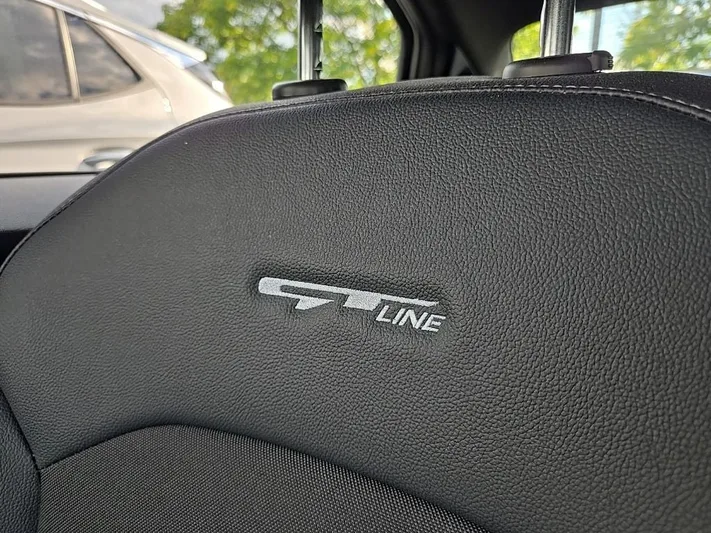 2024 Kia Forte - view 19