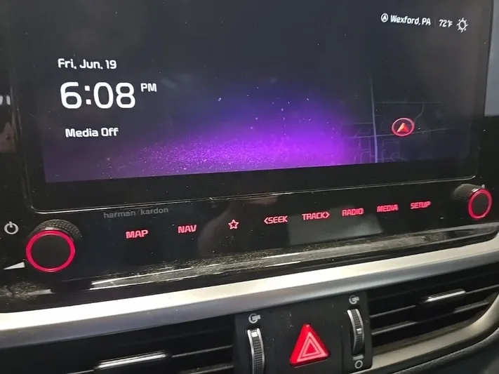 2024 Kia Forte - view 25