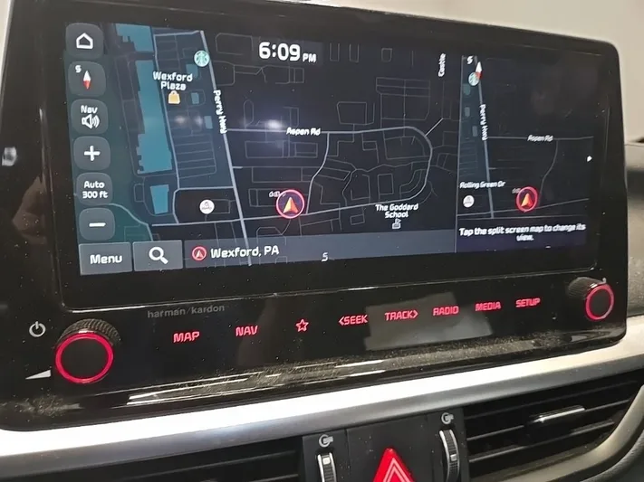 2024 Kia Forte - view 26