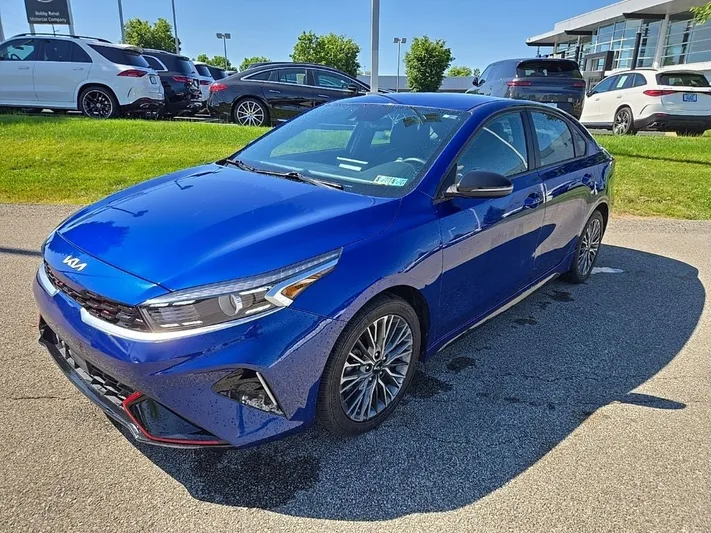 2024 Kia Forte - view 10