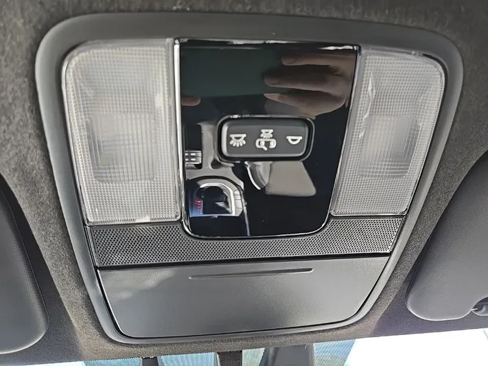 2024 Kia Forte - view 19