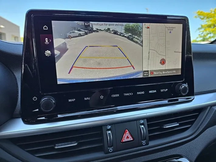 2024 Kia Forte - view 24