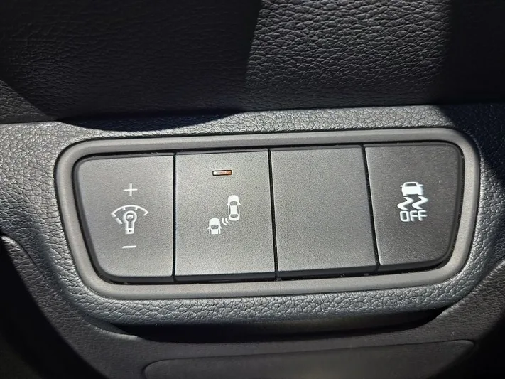 2024 Kia Forte - view 30