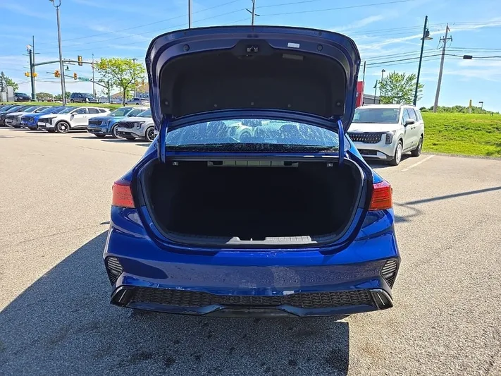2024 Kia Forte - view 35