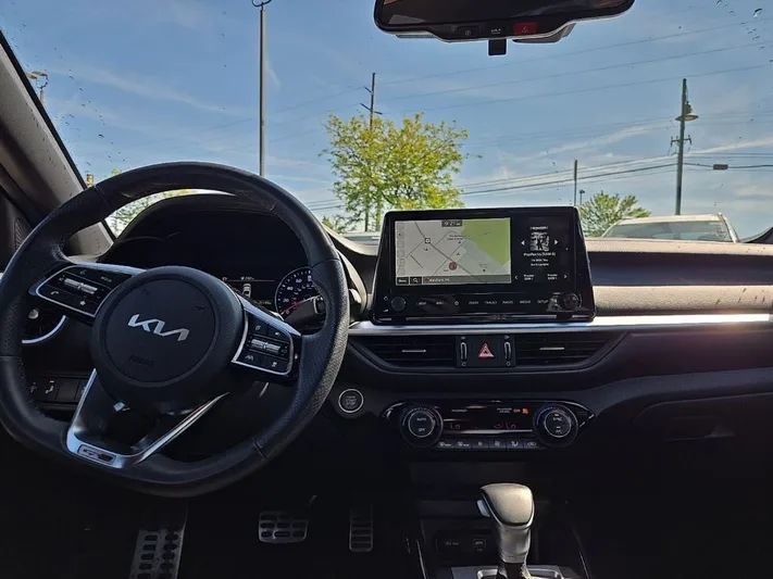 2024 Kia Forte - view 38